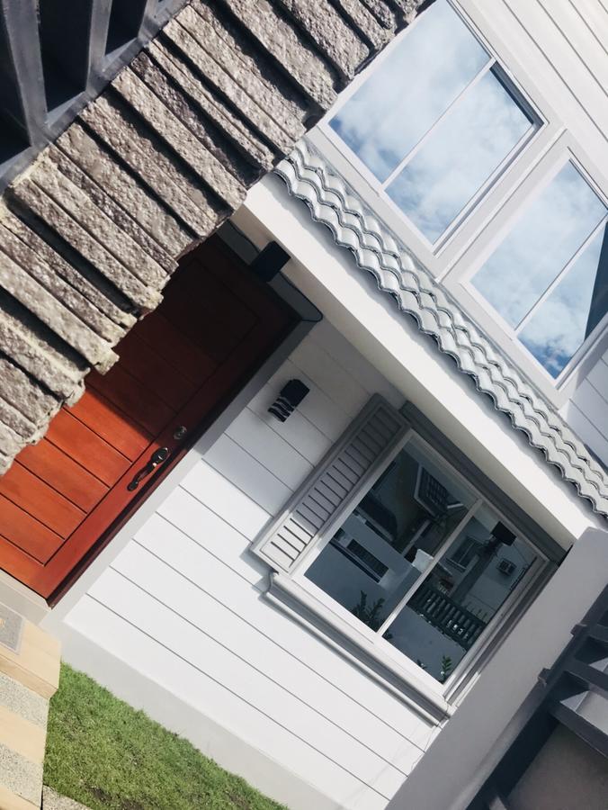 Hillary Timog Park Homes Angeles Eksteriør billede